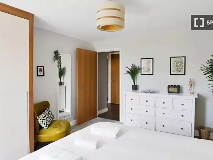 Immagine 15 di Appartamento in affitto  in Wharf Ln a Poplar
