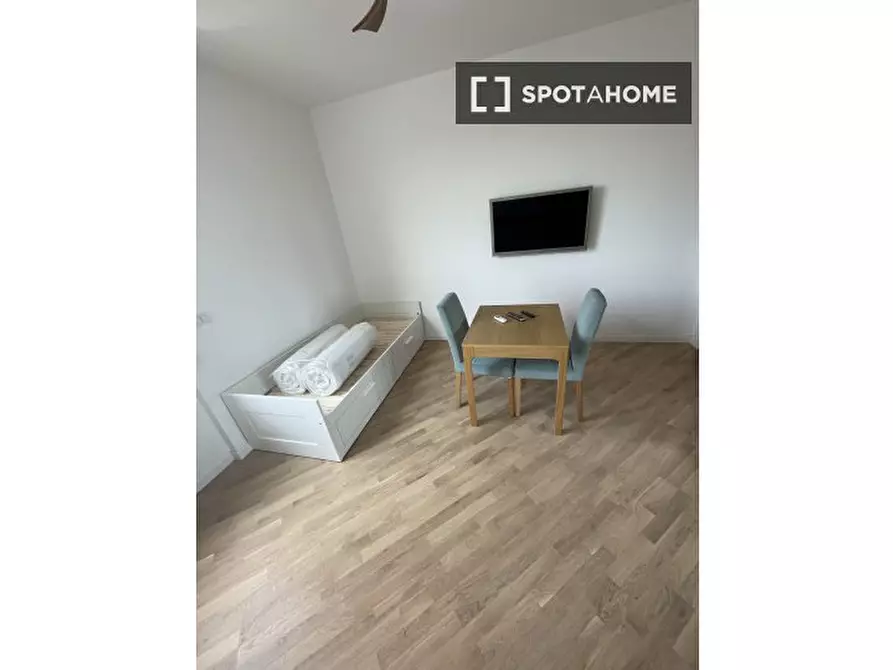 Immagine 12 di Ufficio in affitto  in Via Giambellino a Milano