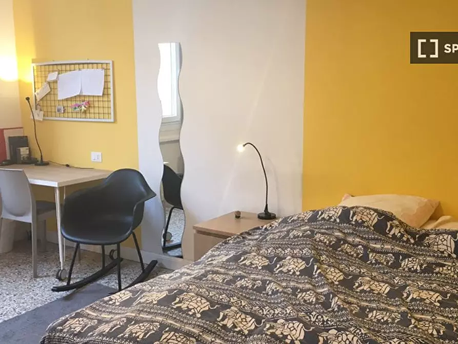 Immagine 2 di Camera condivisa in affitto  in Via Giovanni Amendola a Bologna