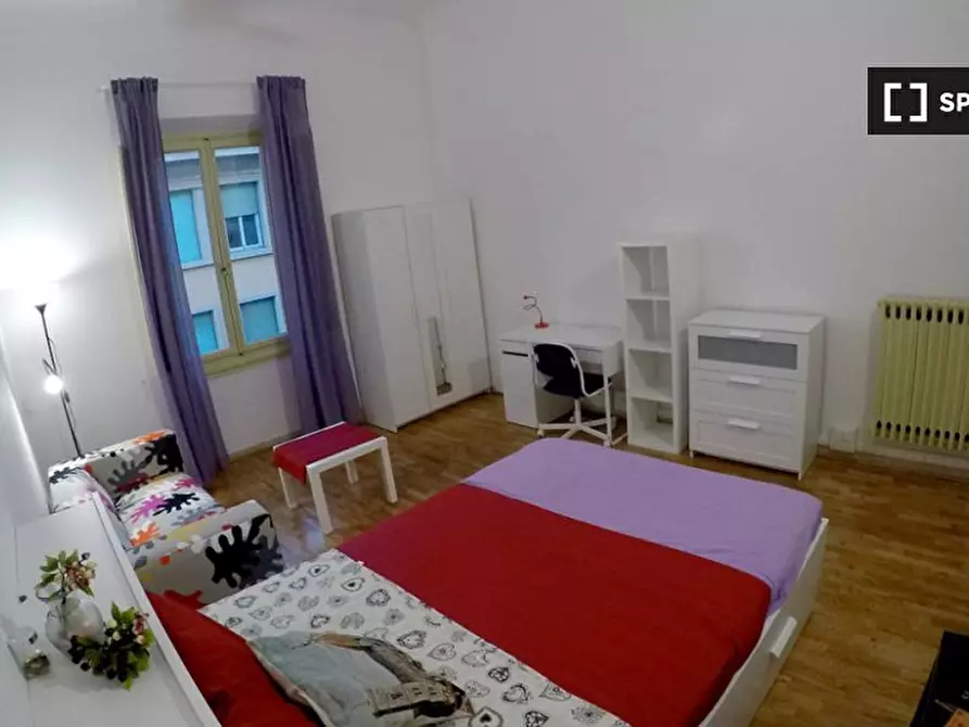 Immagine 3 di Camera condivisa in affitto  in Via Montebello a Firenze