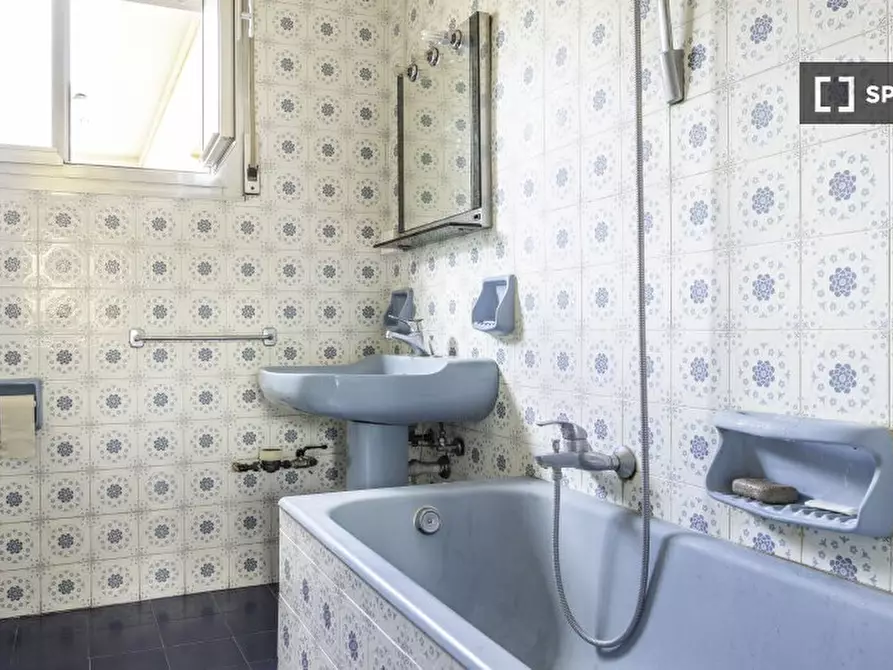 Immagine 14 di Camera condivisa in affitto  in Via Donato Creti a Bologna