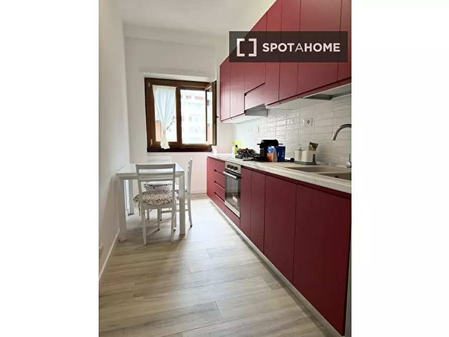 Immagine 11 di Camera condivisa in affitto  in Via Cerreto di Spoleto a Roma