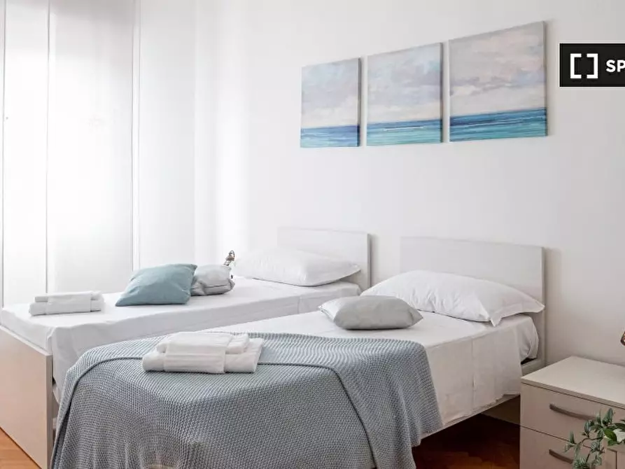 Immagine 2 di Appartamento in affitto  in Via Valassina a Milano