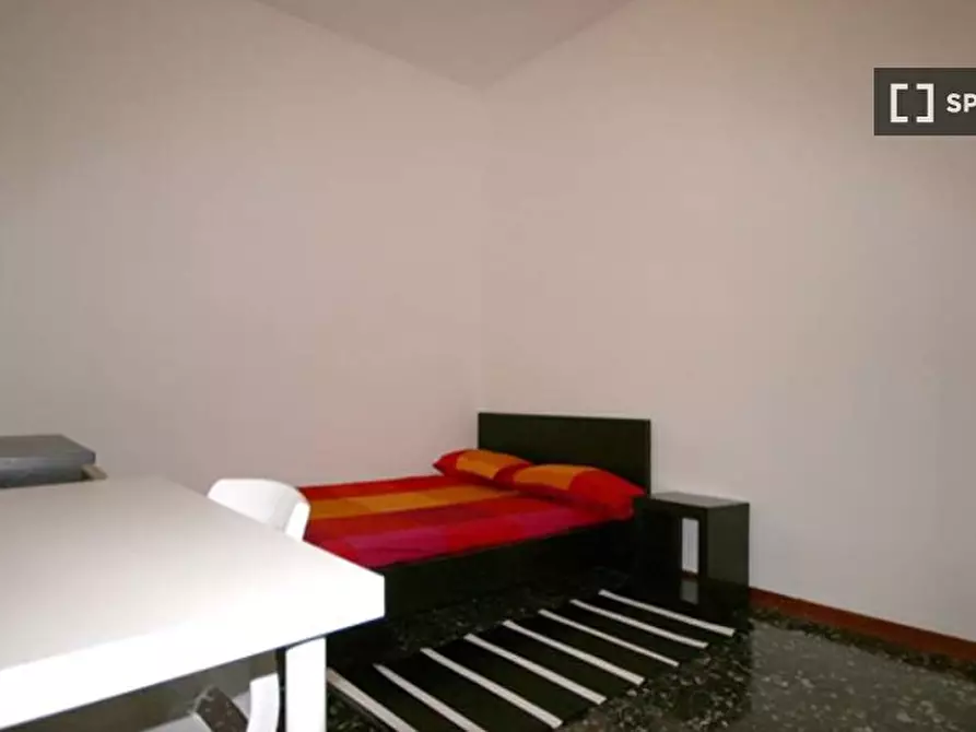 Immagine 1 di Camera condivisa in affitto  in Via Lecco a Milano