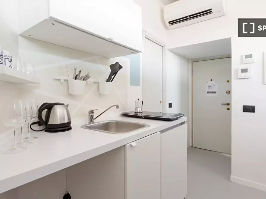 Immagine 16 di Ufficio in affitto  in Corso Magenta a Milano