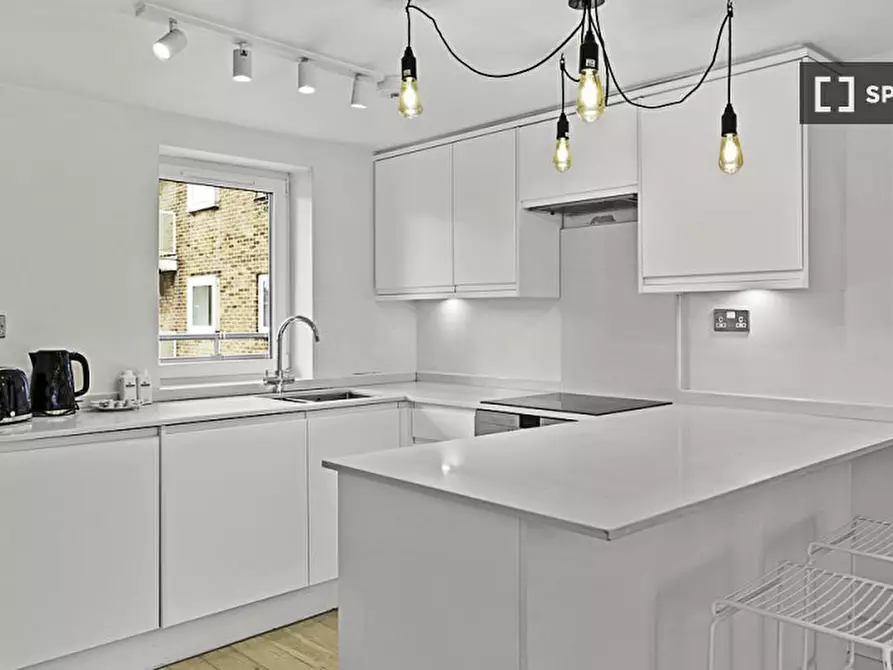 Immagine 5 di Appartamento in affitto  in Flat a 