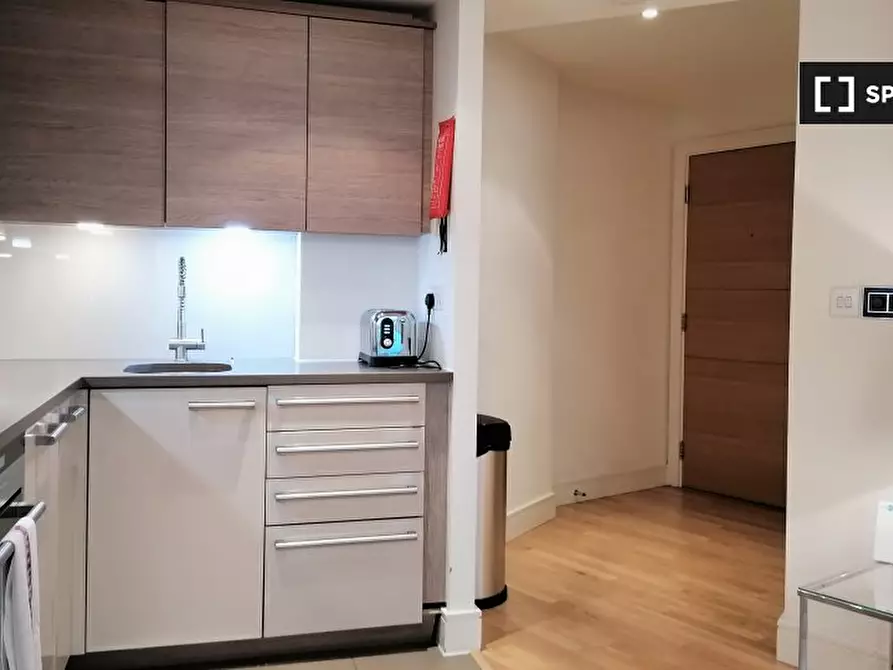 Immagine 4 di Appartamento in affitto  in St George’s Wharf  tower a Lambeth