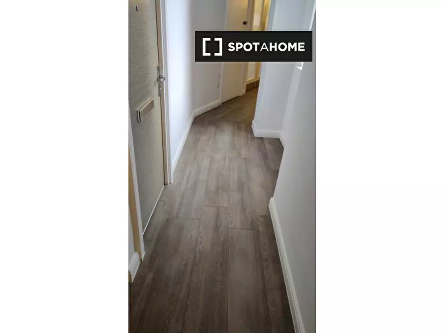 Immagine 9 di Camera condivisa in affitto  in Flat Westbourne Court a Paddington