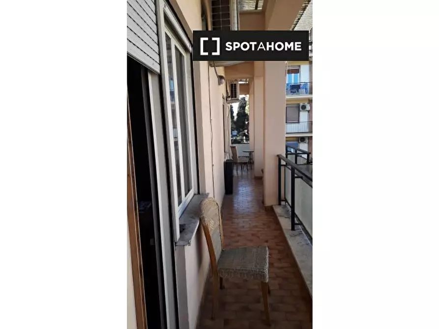 Immagine 8 di Camera condivisa in affitto  in Viale dei Quattro Venti a Roma