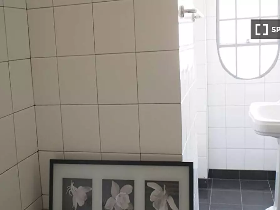 Immagine 7 di Camera condivisa in affitto  in Viale Tunisia a Milano