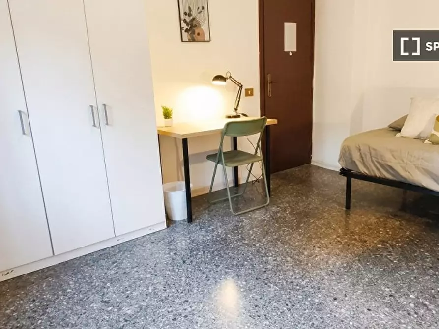 Immagine 2 di Camera condivisa in affitto  in Via Giulio Aristide Sartorio, 00147 Roma RM, Italy a Roma