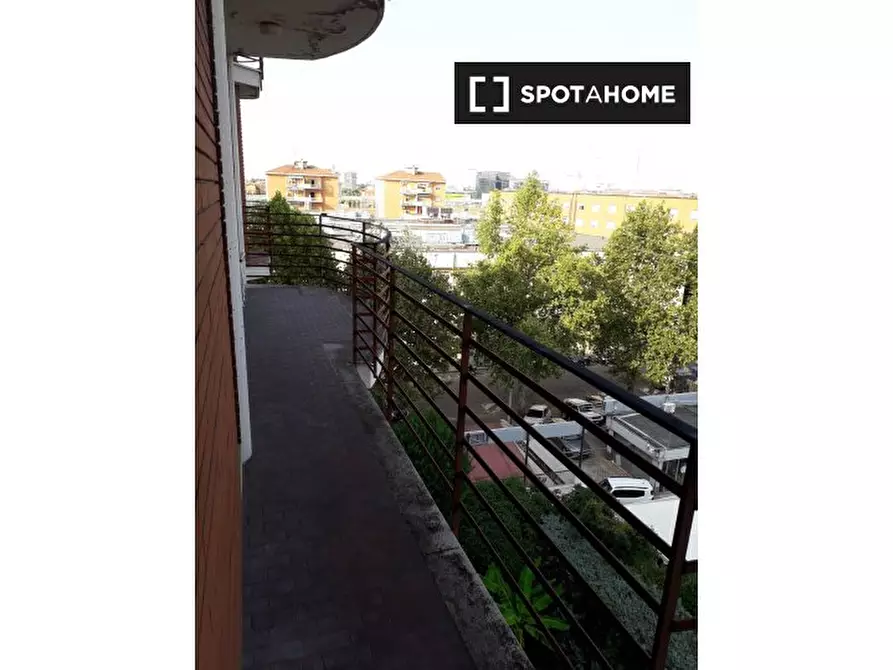 Immagine 18 di Camera condivisa in affitto  in Via Leonetto Cipriani a Bologna