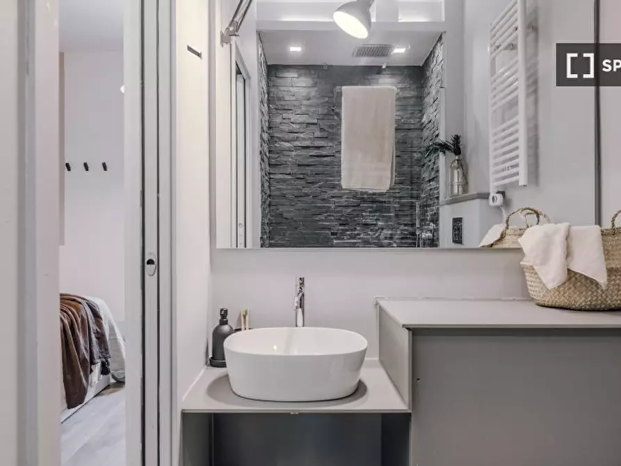 Immagine 12 di Appartamento in affitto  in Via Bramante a Milano