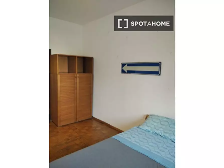 Immagine 13 di Camera condivisa in affitto  in Via Ercolano a Milano