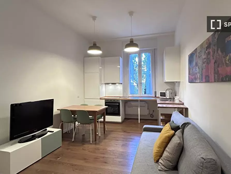 Immagine 1 di Appartamento in affitto  in V.le Gian Galeazzo a Milano