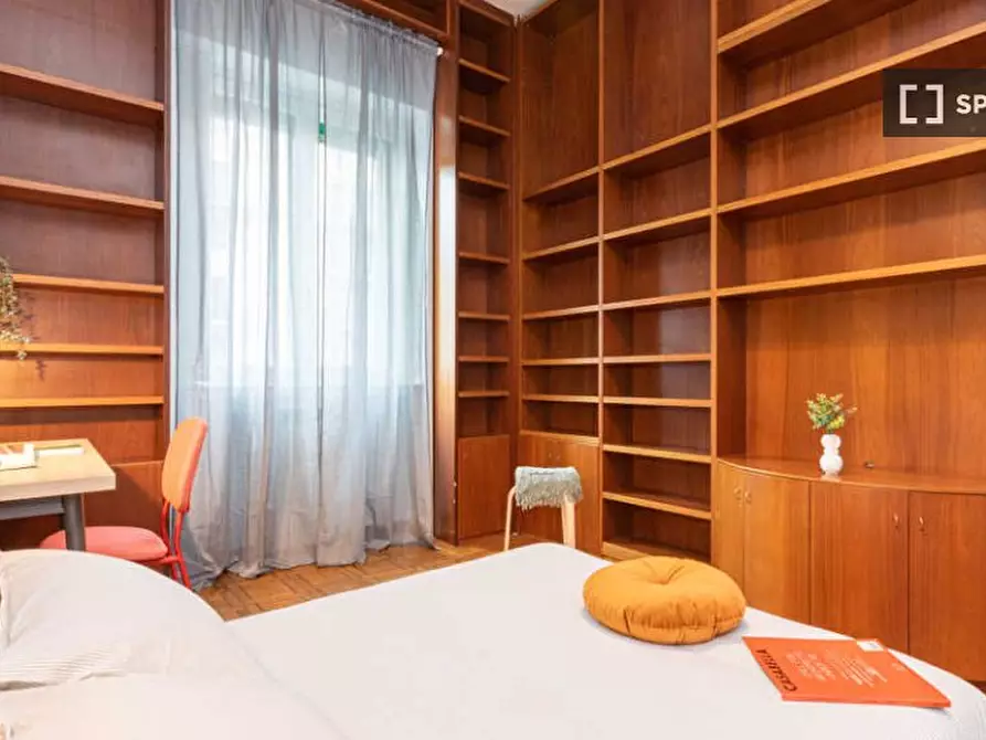 Immagine 5 di Camera condivisa in affitto  in Viale Emilio Caldara a Milano