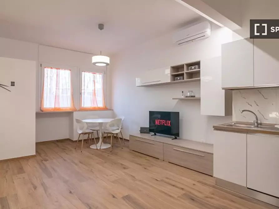 Immagine 8 di Ufficio in affitto  in Via Maria Malibran a Firenze