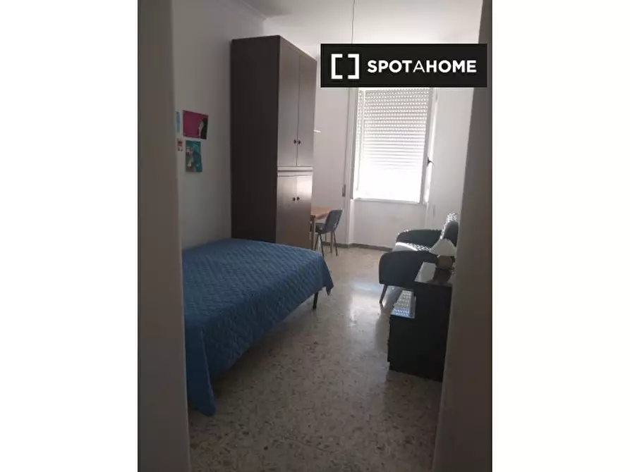 Immagine 1 di Camera condivisa in affitto  in Via Teodolfo Mertel a Roma