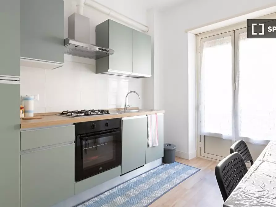 Immagine 8 di Appartamento in affitto  in Via Ampio Flaviano a Roma