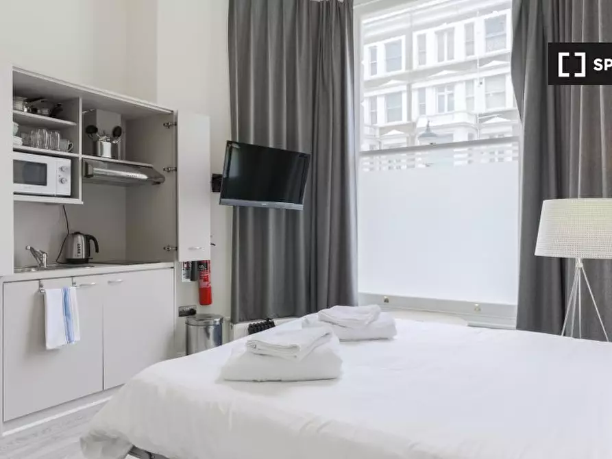 Immagine 6 di Ufficio in affitto  in Nevern Rd a Kensington