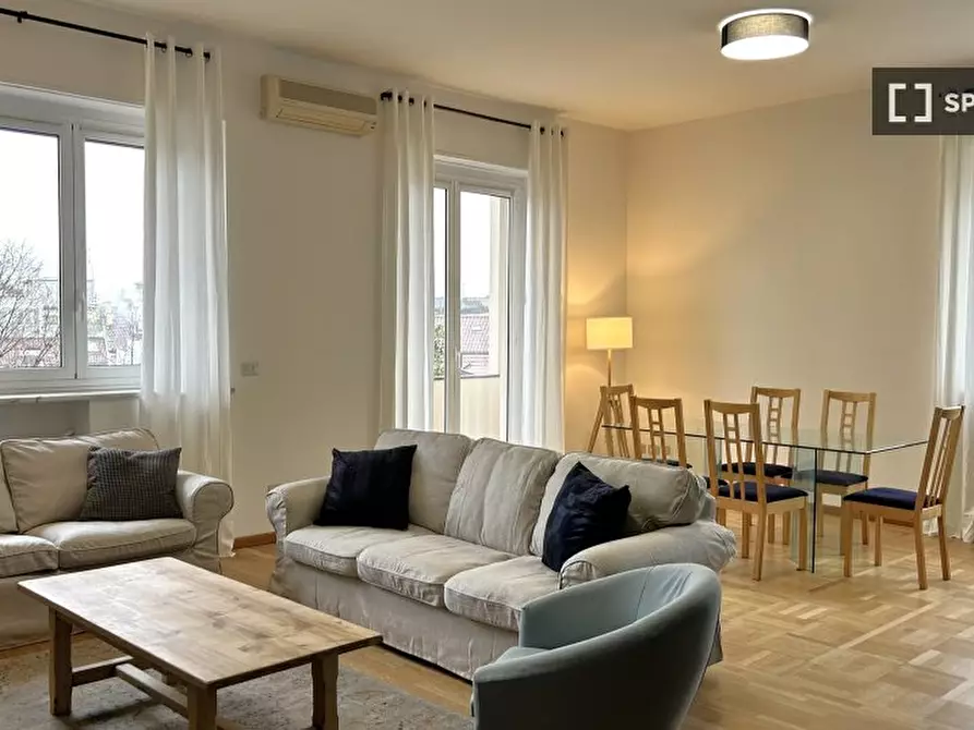 Immagine 4 di Appartamento in affitto  in Via Broletto a Milano