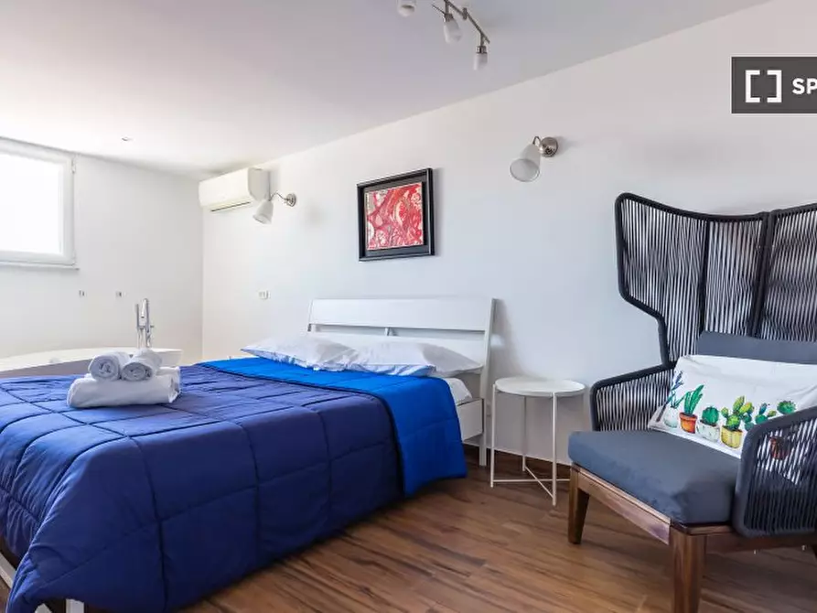 Immagine 6 di Appartamento in affitto  in Vico Santa Maria a Vertecoeli a Napoli