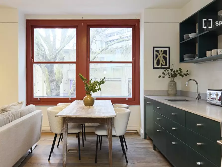 Immagine 5 di Appartamento in affitto  in flat a Camden Town