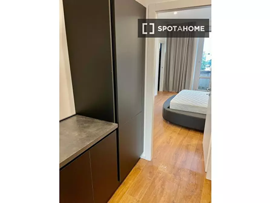 Immagine 3 di Appartamento in affitto  in Piazza Luigi di Savoia a Milano