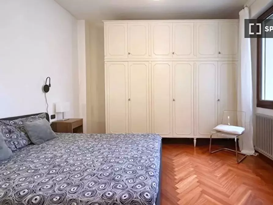 Immagine 12 di Appartamento in affitto  in Via San Felice a Bologna