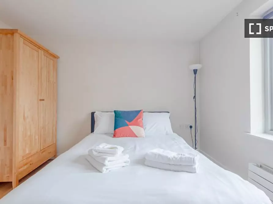 Immagine 2 di Appartamento in affitto  in Hunt Cl a Kensington
