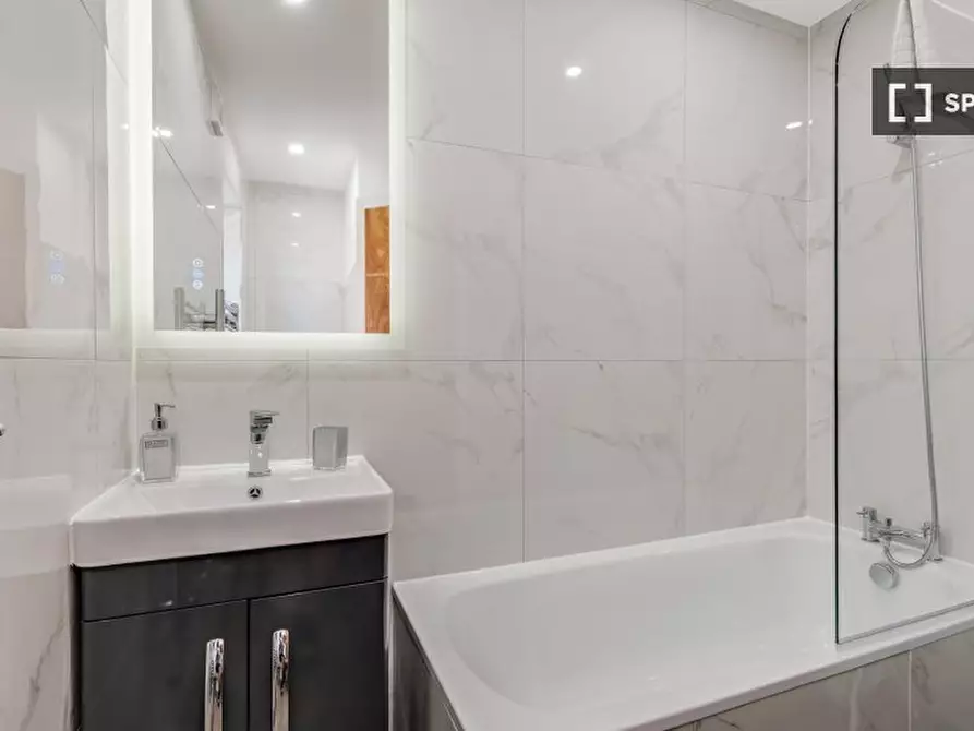 Immagine 5 di Appartamento in affitto  in flat a a Tottenham