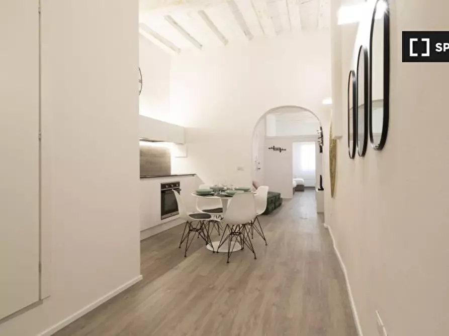 Immagine 8 di Appartamento in affitto  in Borgo S. Frediano a Firenze