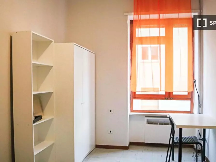 Immagine 3 di Camera condivisa in affitto  in Via tigellio a Cagliari