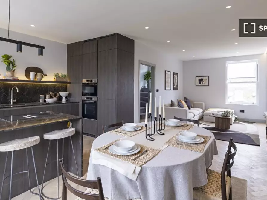 Immagine 10 di Appartamento in affitto  in Ashmore Rd a Paddington