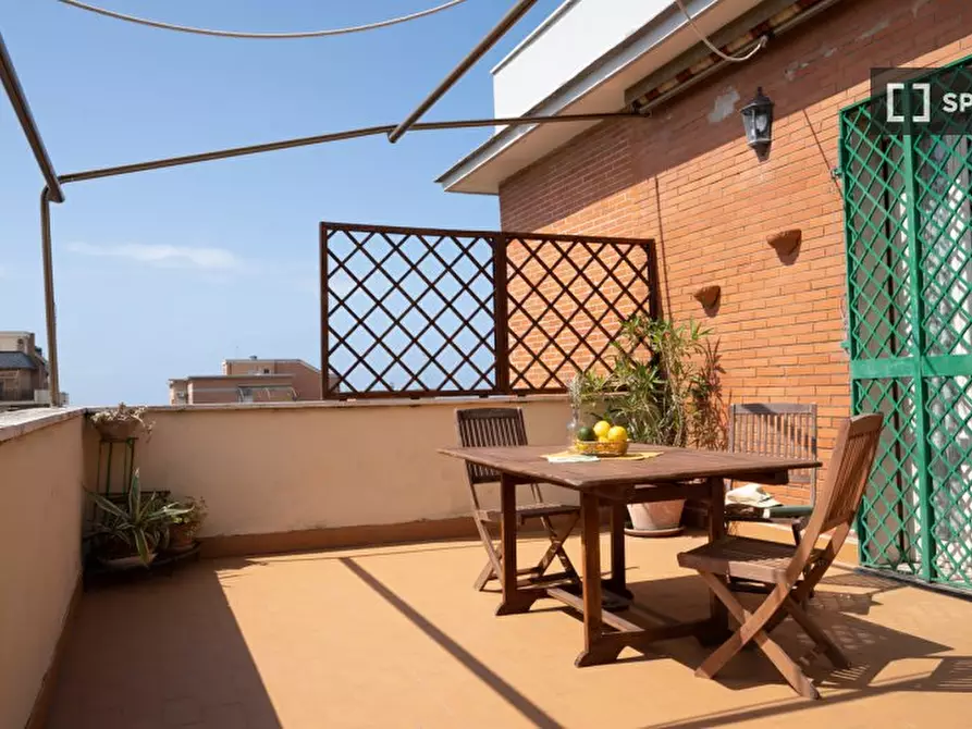 Immagine 4 di Appartamento in affitto  in Via delle Triremi a Roma