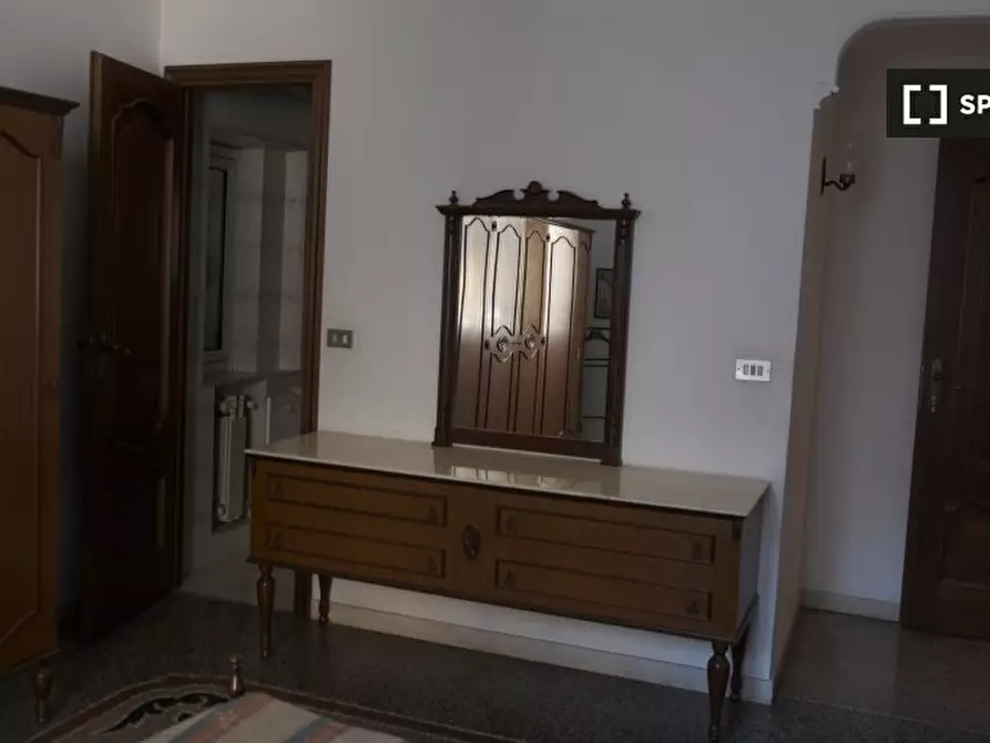 Immagine 6 di Camera condivisa in affitto  in Via Francesco Sivori a Genova