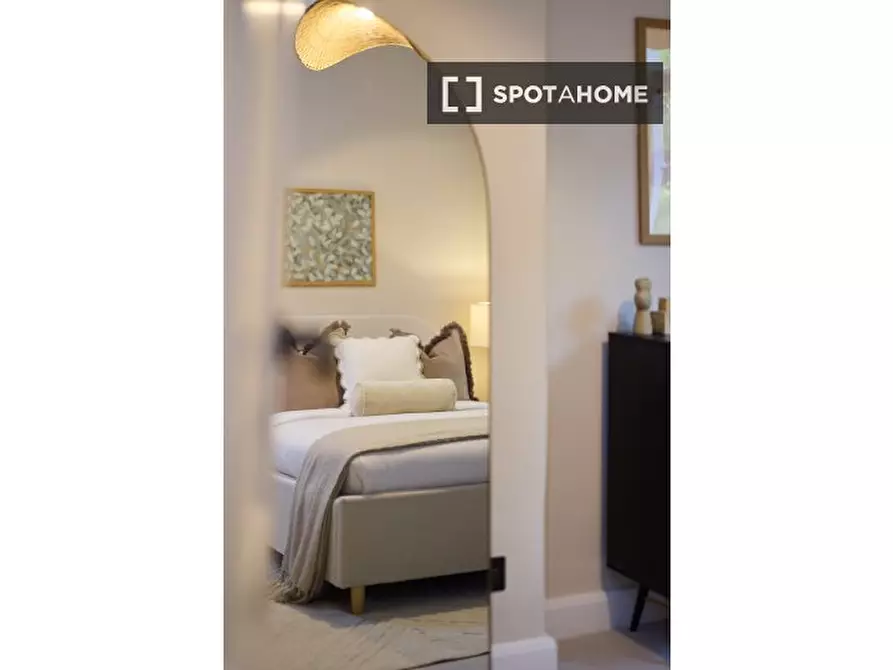 Immagine 6 di Appartamento in affitto  in Marlborough Place a Paddington