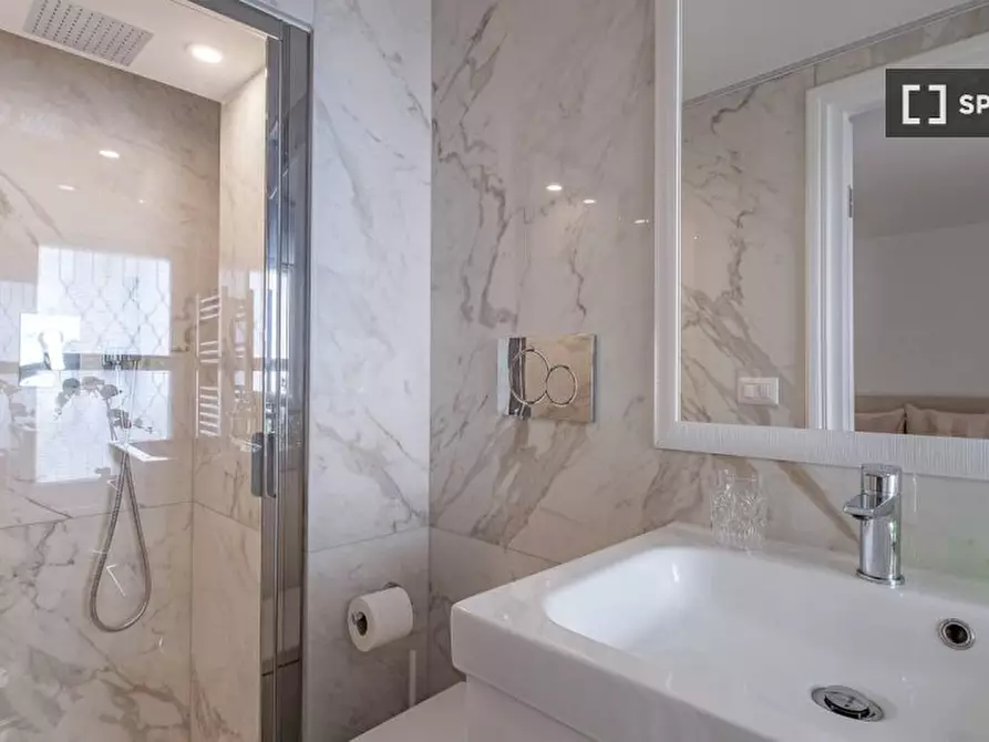 Immagine 14 di Appartamento in affitto  in Via Archimede a Roma