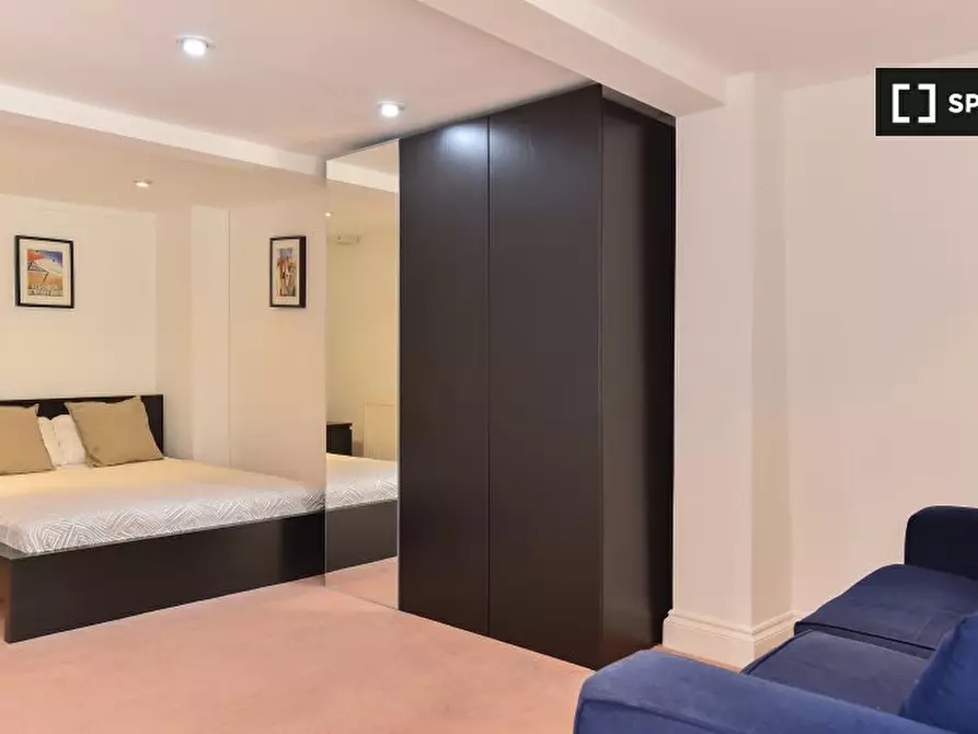 Immagine 9 di Appartamento in affitto  in Arlington Rd a Camden Town