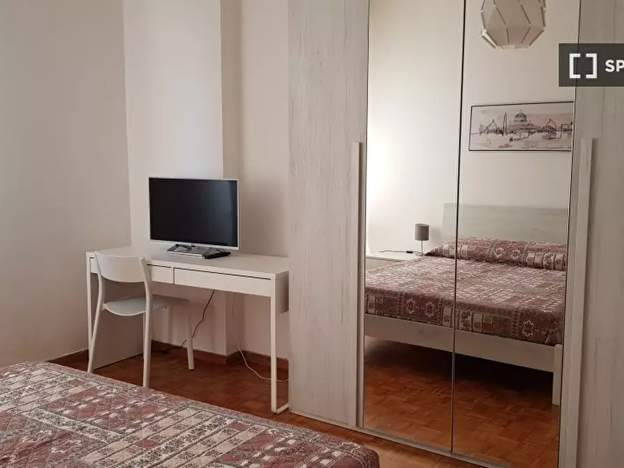 Immagine 7 di Camera condivisa in affitto  in Via Domenico Cimarosa a Firenze