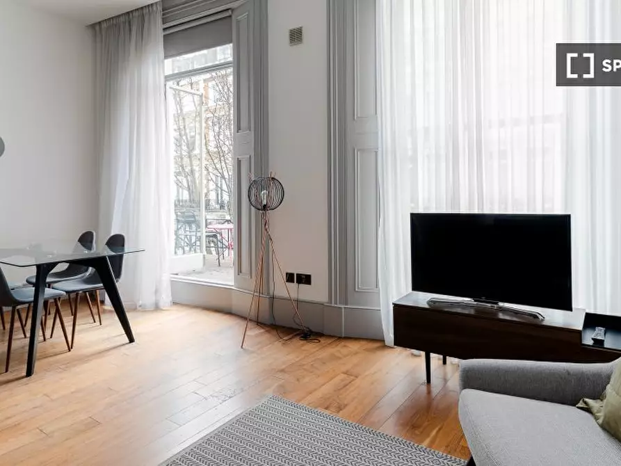 Immagine 14 di Appartamento in affitto  in Apartment a Kensington