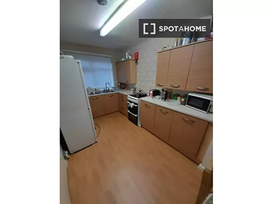 Immagine 5 di Camera condivisa in affitto  in Sandwich St a Walkden