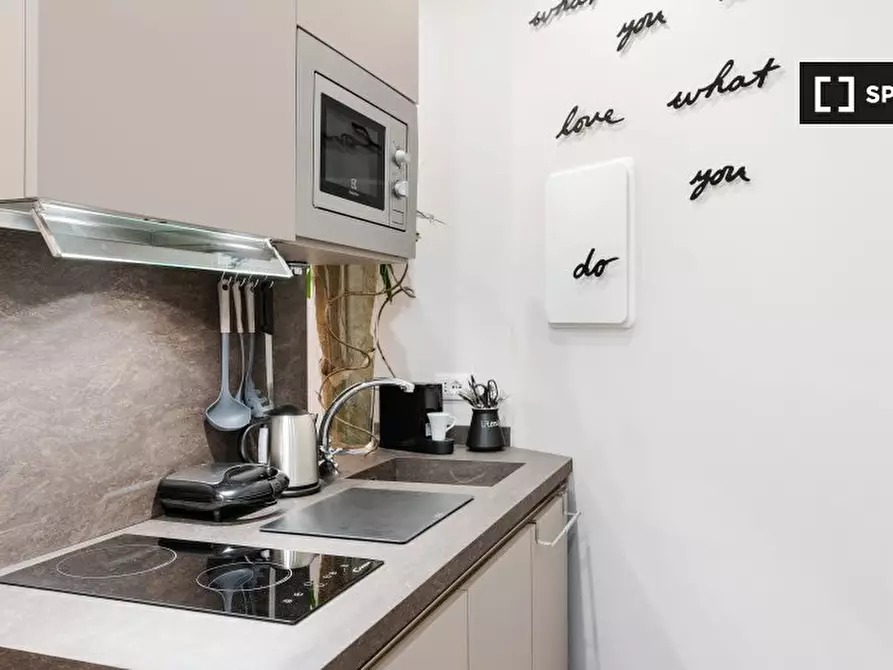 Immagine 16 di Appartamento in affitto  in Via delle Terme di Tito a Roma