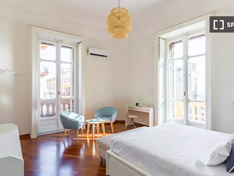 Immagine 6 di Appartamento in affitto  in Via Santa Lucia a Napoli
