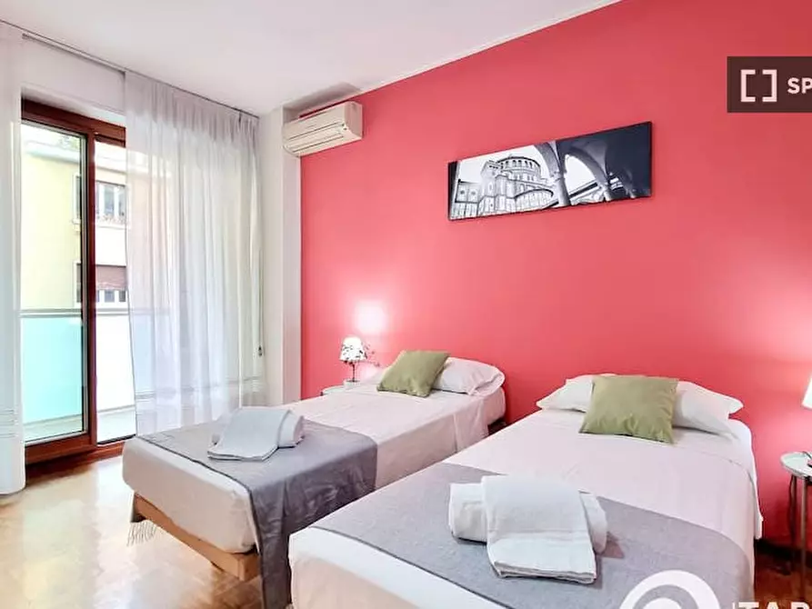 Immagine 4 di Appartamento in affitto  in Via Roncaglia a Milano