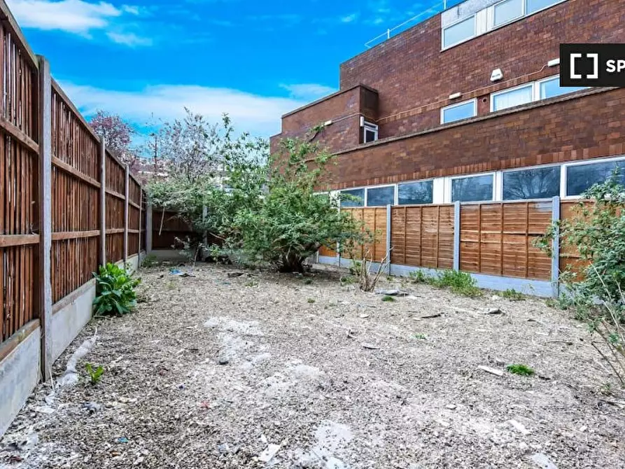 Immagine 18 di Appartamento in affitto  in Selman House Hedger's Grove a Hackney