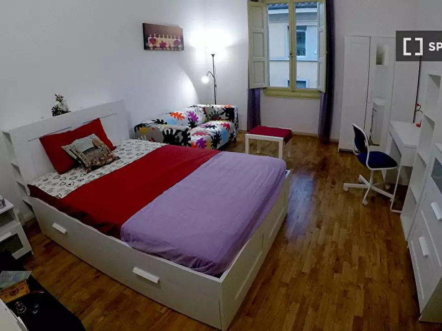 Immagine 4 di Camera condivisa in affitto  in Via Montebello a Firenze