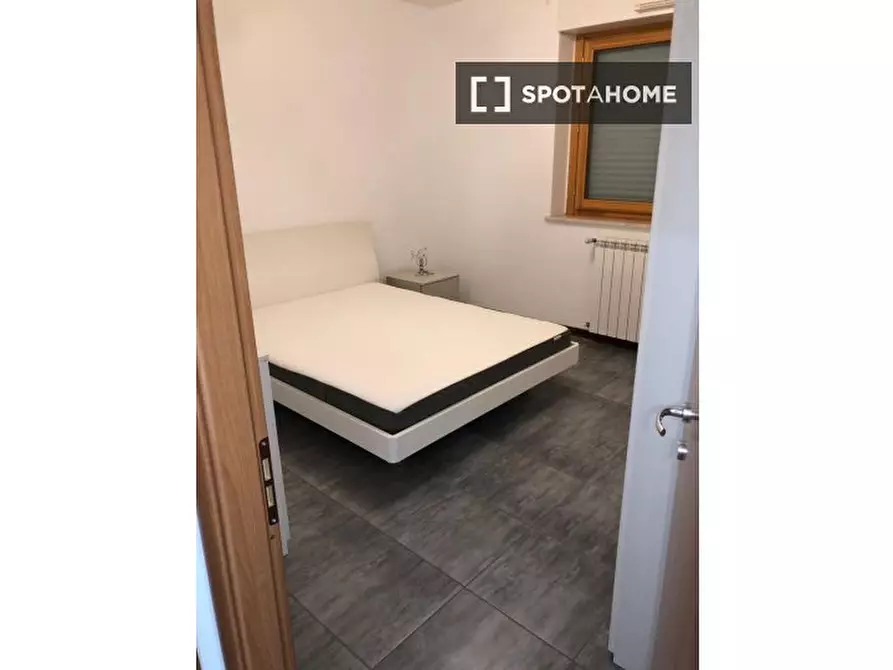Immagine 11 di Appartamento in affitto  in Via Giuseppe Beduschi a Roma
