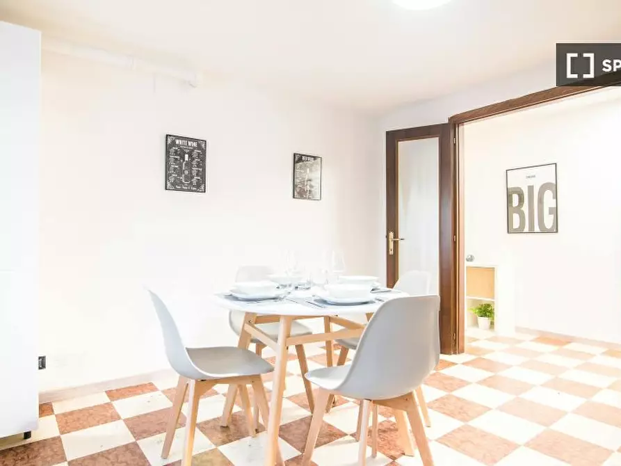 Immagine 5 di Camera condivisa in affitto  in Via Tiziano Aspetti a Padova