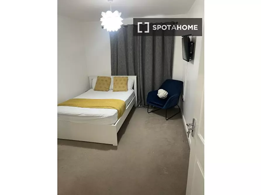 Immagine 1 di Camera condivisa in affitto  in Little Brights Rd a Crayford